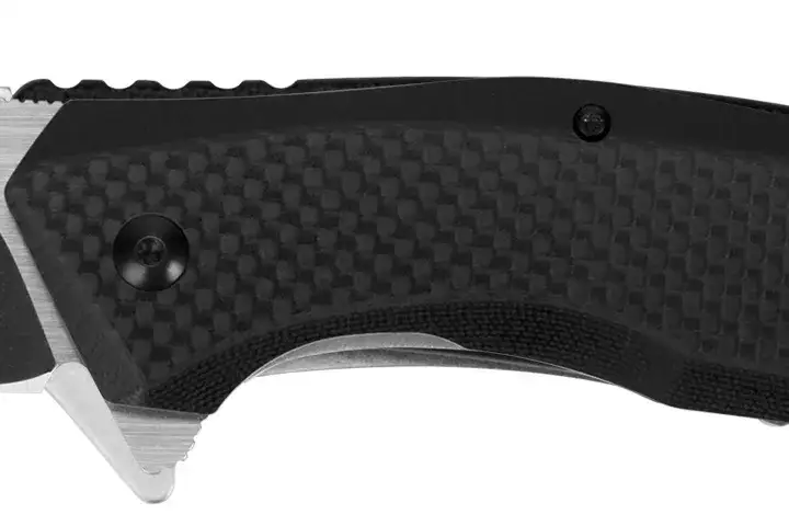 Carbon Fiber handle. Described under heading Carbon Fiber.